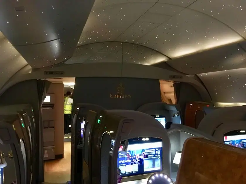 Emirates Business Class in der 777-300, Bangkok nach Dubai